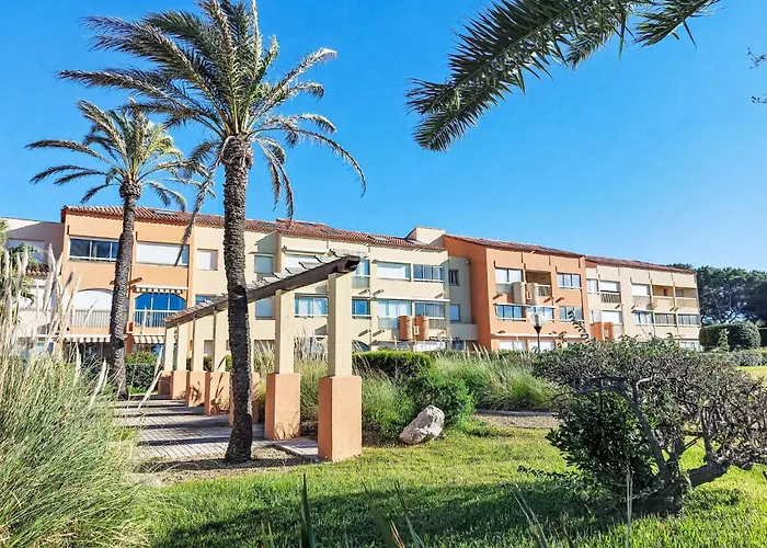 Les Marines D'aryana-4 By Interhome